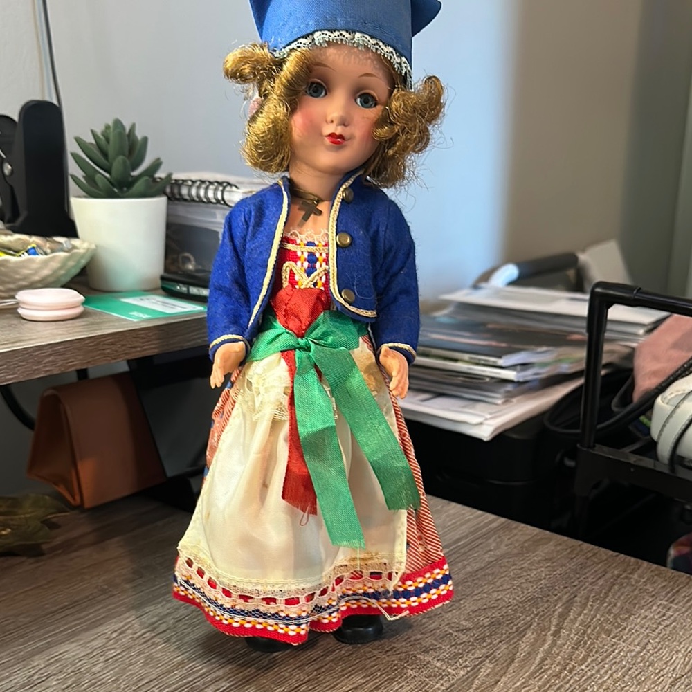 Gura west Germany vintage sleepy eye Doll